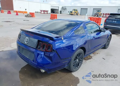 2014 Ford Mustang V6 Premium z USA, uszkodzony, nr VIN 1ZVBP8AM4E5254533